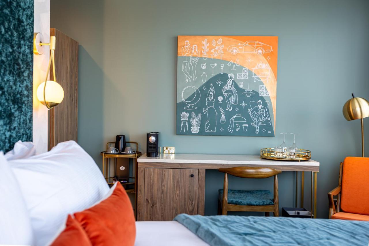 The Muse Christchurch Art Hotel Buitenkant foto