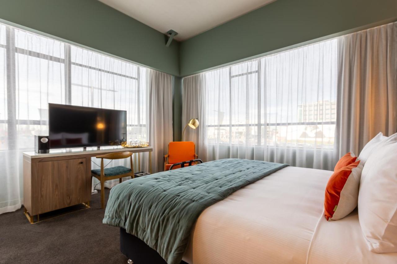 The Muse Christchurch Art Hotel Buitenkant foto