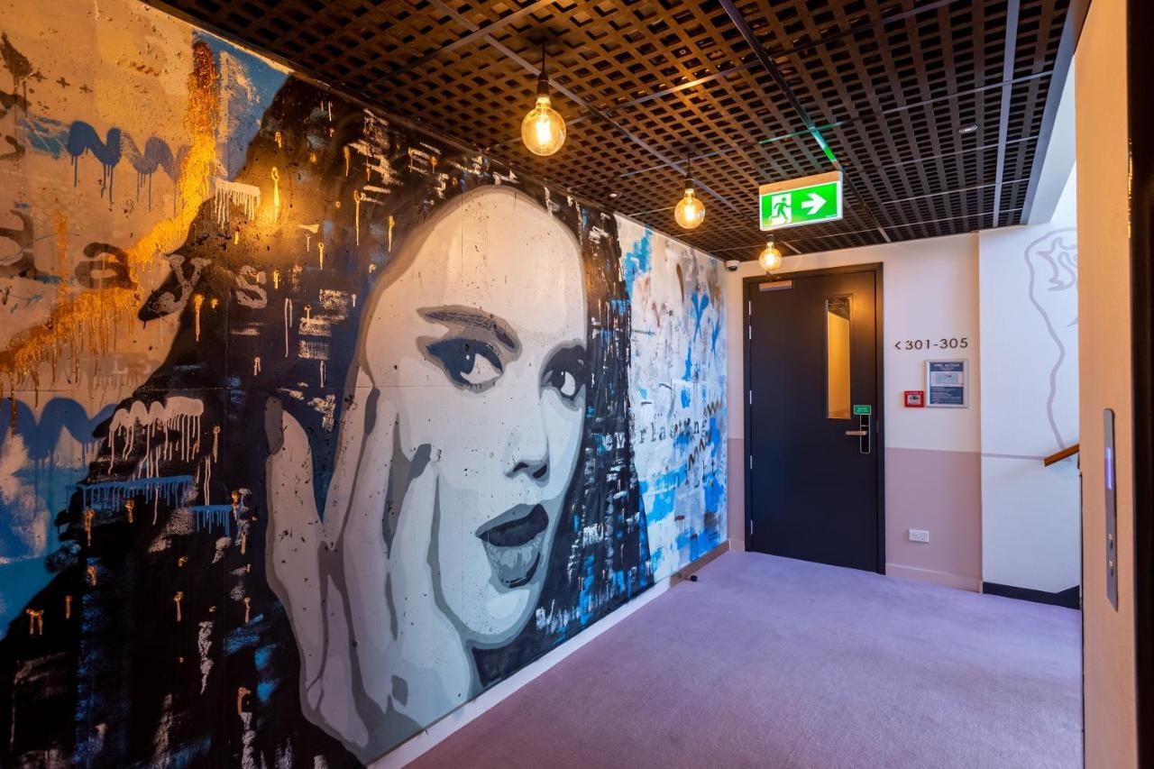 The Muse Christchurch Art Hotel Buitenkant foto